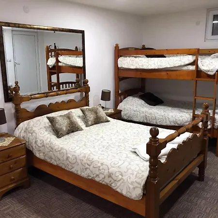 Lola & Nikola Bed & Breakfast Pirot