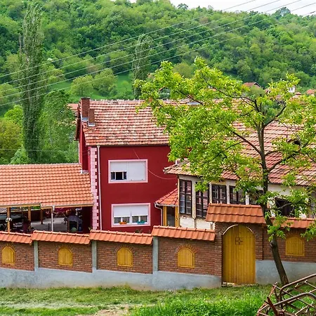 Lola & Nikola Bed & Breakfast