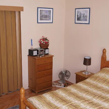 Frühstückspension Lola & Nikola