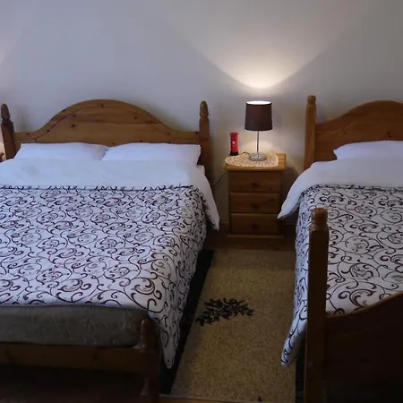 Bed & Breakfast Lola & Nikola