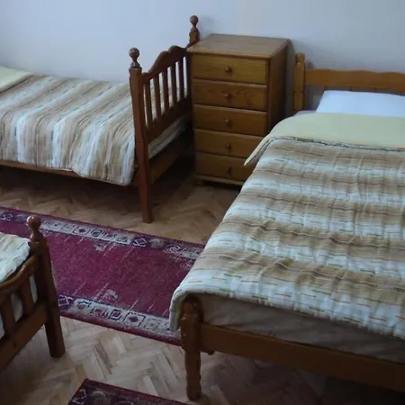 Lola & Nikola Frühstückspension Pirot