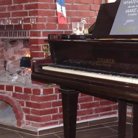 Lola & Nikola Frühstückspension *